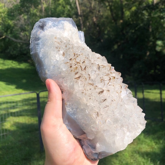 Huge 3 lb amethyst tower / freeform - Picture 2 of 7